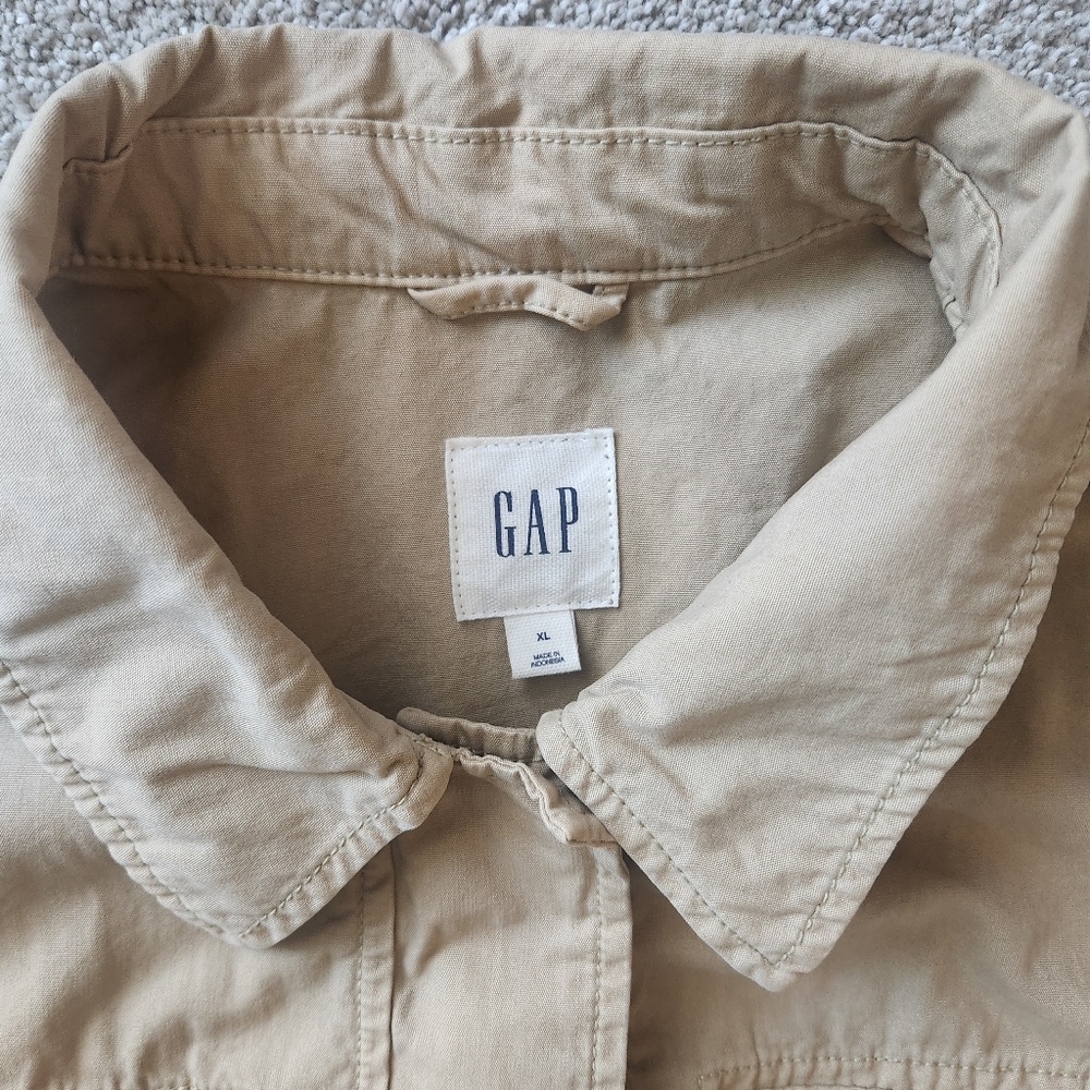 Gap Lightweight Beige Utility Jacket - image 4